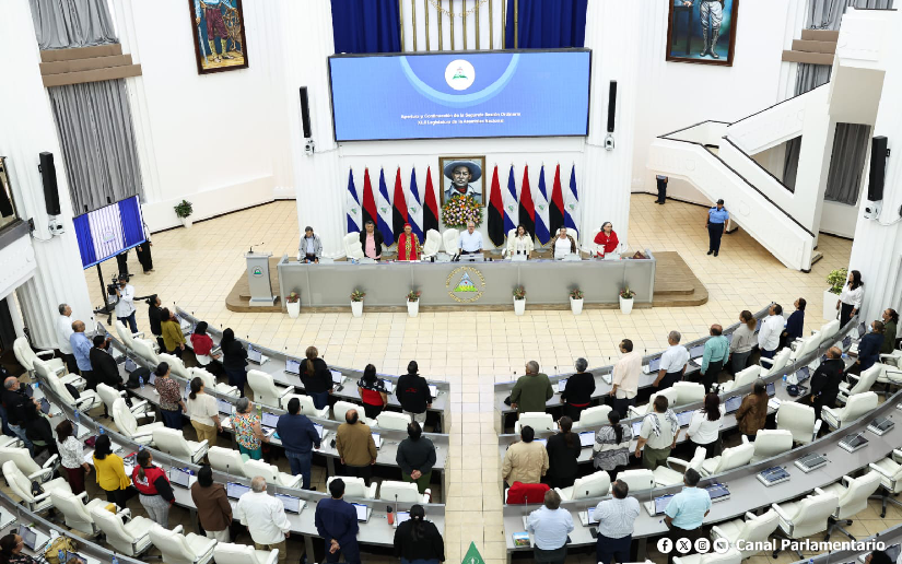 Abril, Mes de la Paz y de Victorias