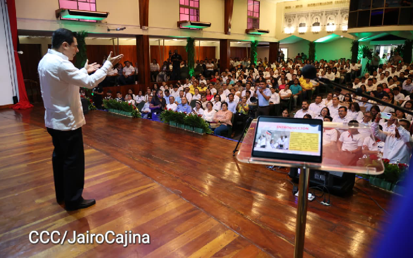 UNAN-León celebra Lección Inaugural: analizan crecimiento económico y social de Nicaragua