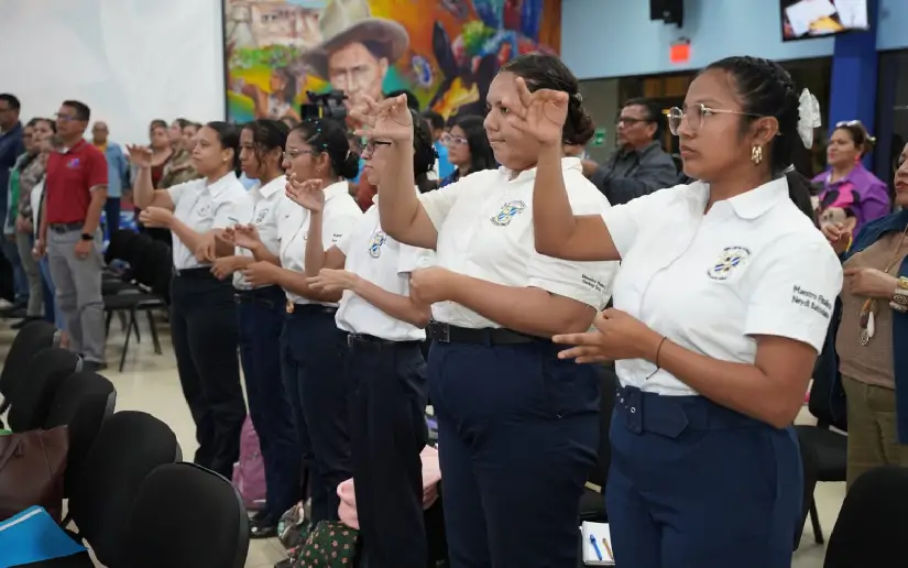 Sistema Educativo Nacional inicia formación en educación inclusiva para más de 6.000 maestros