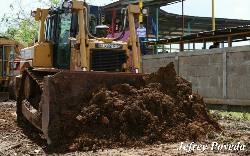 Buen Gobierno inicia obras del tramo carretero La Esperanza-Wapi