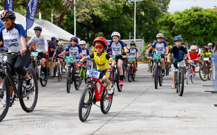 Niñas y niños ciclistas demuestran su talento en los Juegos Juveniles Managua 2026