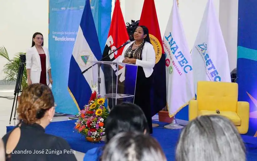 Desarrollan encuentro nacional “Mujeres, Ciencia y Tecnología”