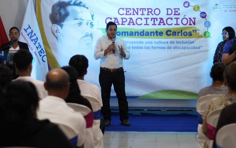 Inicia curso de atención a personas con autismo en Centro de Capacitación “Comandante Carlos”