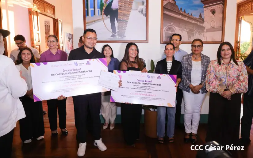 ¡Celebrando Abril Creativo! Premian a ganadores del concurso Carteles Cinematográficos