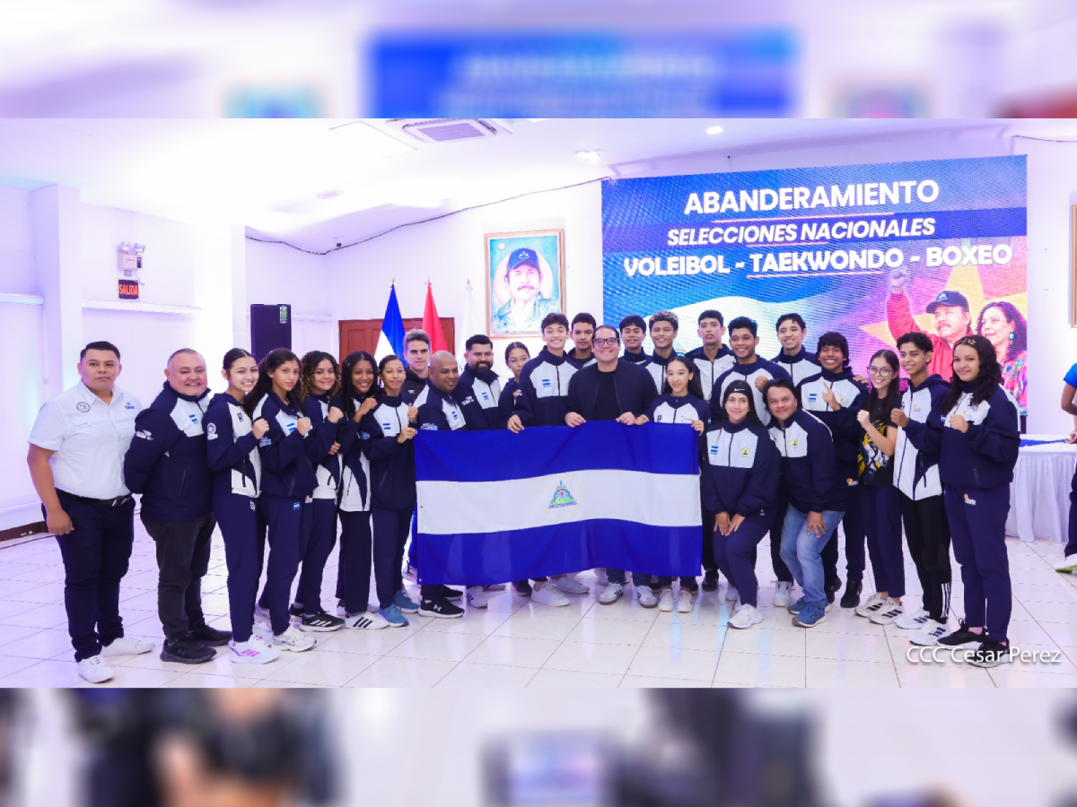 Nicaragua abandera a sus atletas para competencias internacionales de taekwondo, boxeo y voleibol