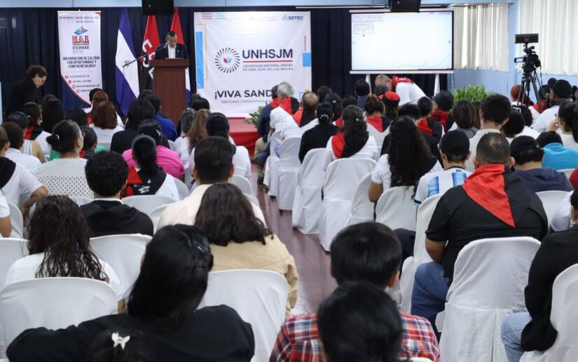 Universitarios conocen sobre procesos electorales y consolidación de la democracia en Nicaragua
