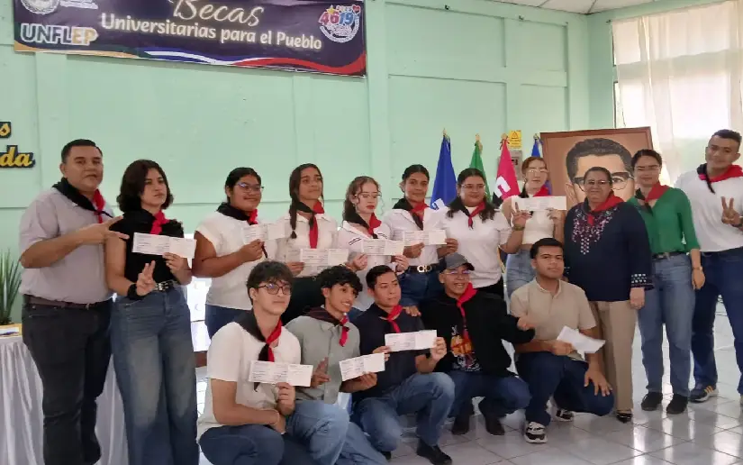 Becas Pueblo Presidente benefician a jóvenes universitarios en Estelí