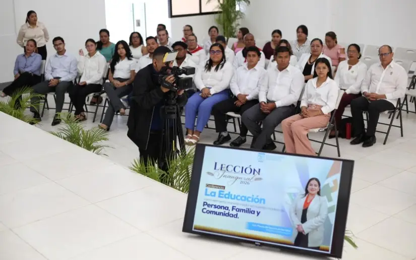 Abordan la educación transformadora en Lección Inaugural en UNMRMA
