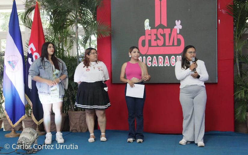 ¡En la alegría de vivir en Paz! Juventud nicaragüense disfruta del Army Festa 2026